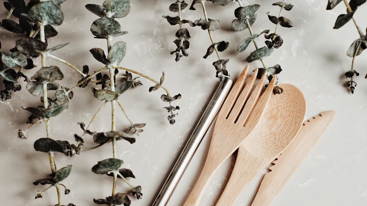 Eco-Friendly Benefits of a Bamboo Flatware Tray
