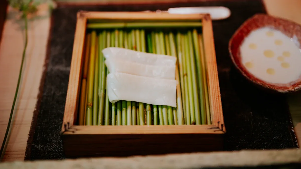 Five Eco-Friendly Reasons to Use a Bamboo Food Tray