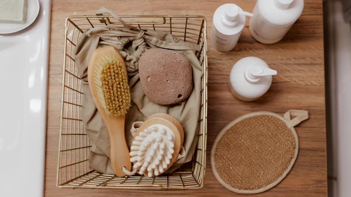 How to clean a bamboo tray